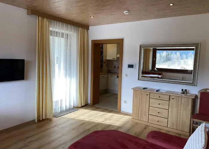 Haus Helvetia Апартаменты Зеефельд в Тироле